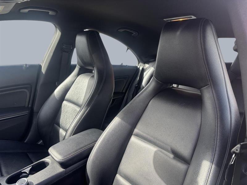 mercedes-benz CLA 250 2017 - 9