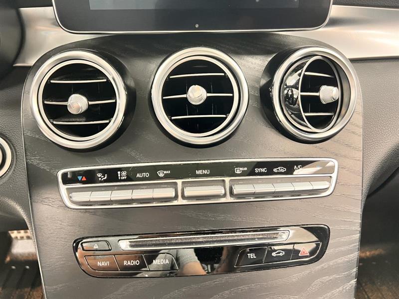mercedes-benz GLC 2019 - 25