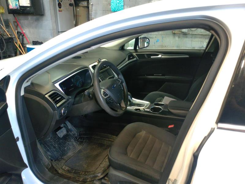 ford Fusion 2014 - 9