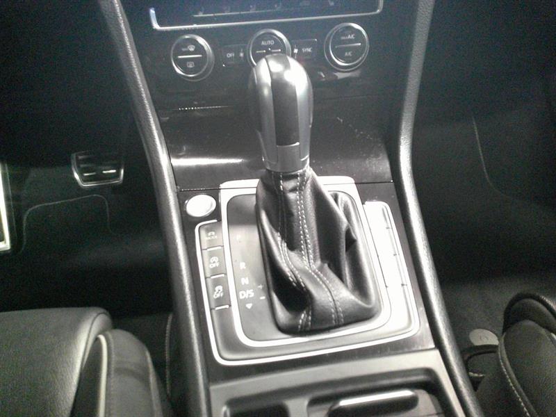 volkswagen Golf R 2018 - 15