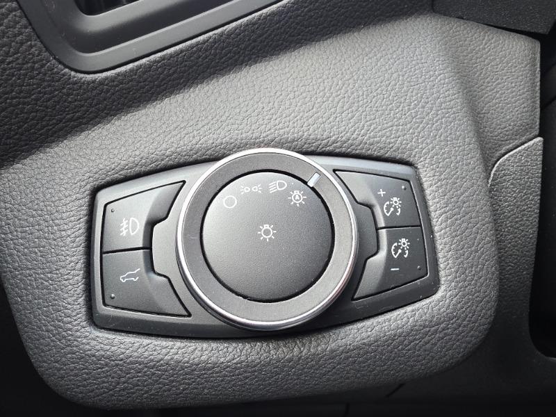 ford Escape 2018 - 32