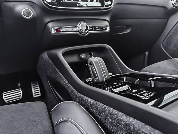 volvo XC40 2022 - 16