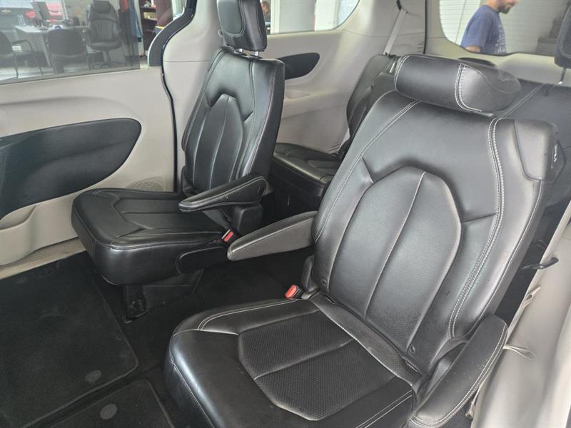 chrysler Pacifica 2023 - 14