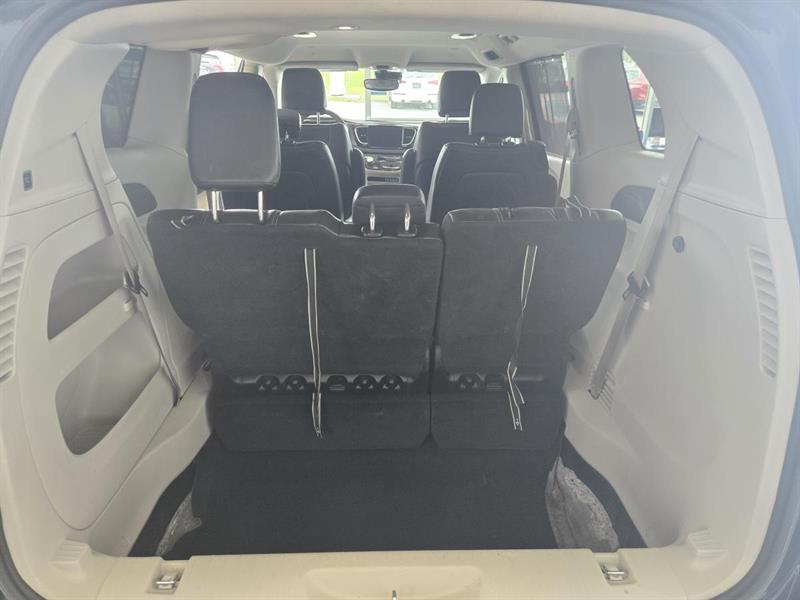 chrysler Pacifica 2023 - 15