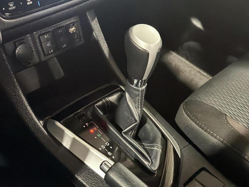 toyota Corolla 2018 - 16