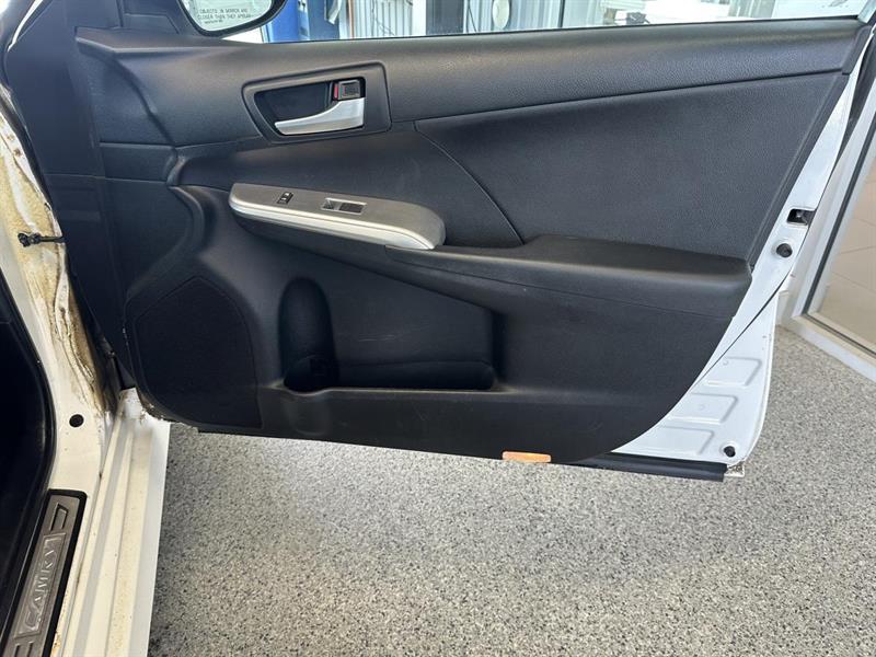 toyota Camry 2012 - 12