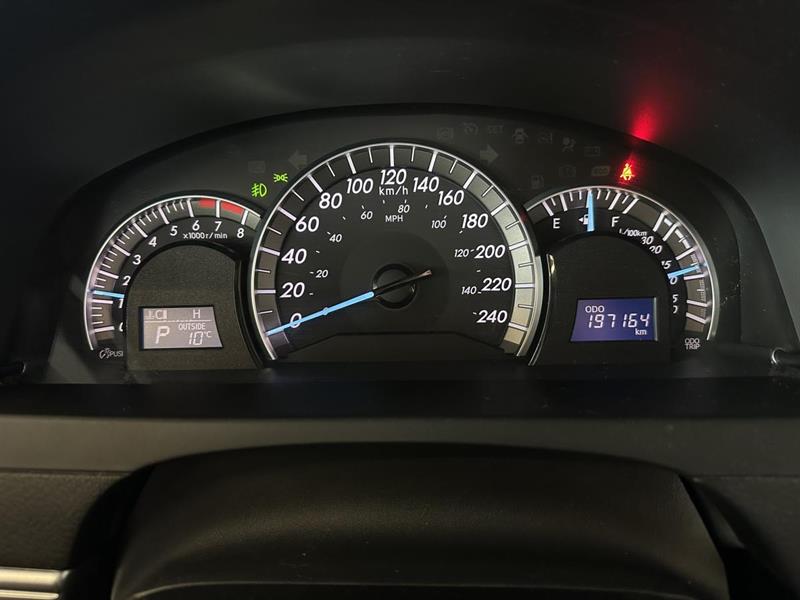toyota Camry 2012 - 21