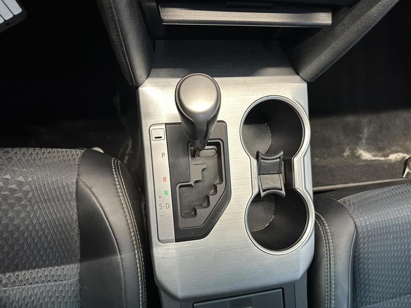 toyota Camry 2012 - 23