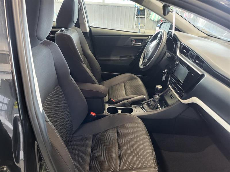 toyota Corolla iM 2017 - 12
