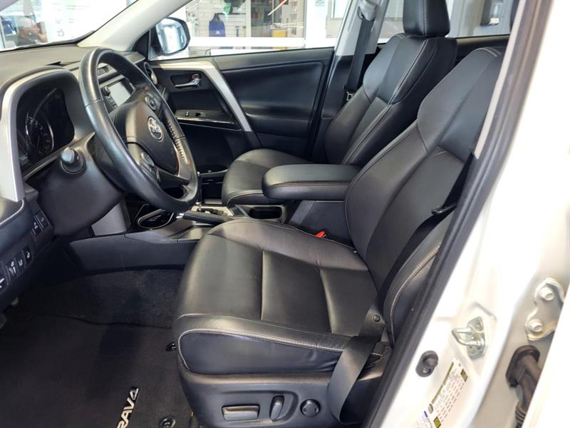 toyota RAV4 2018 - 11