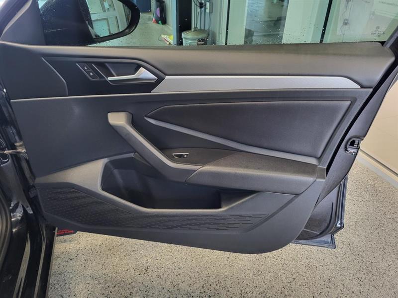 volkswagen Jetta 2019 - 13