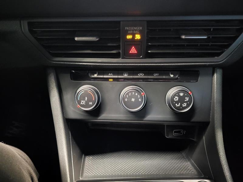 volkswagen Jetta 2019 - 25