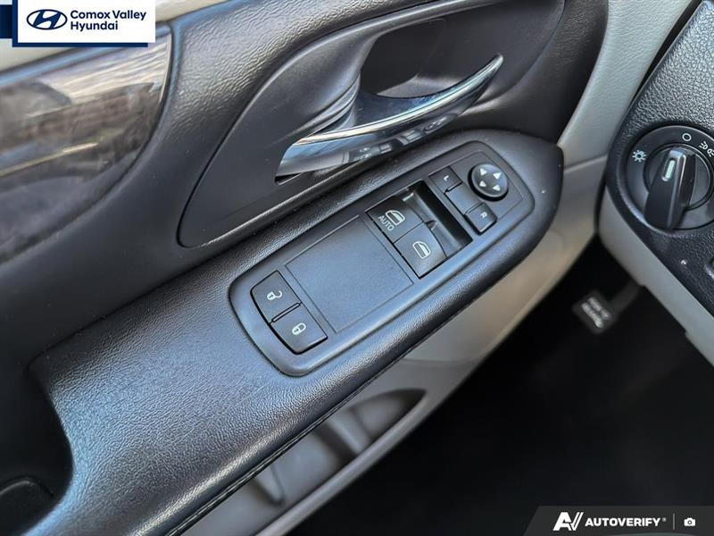 dodge Grand Caravan 2016 - 24