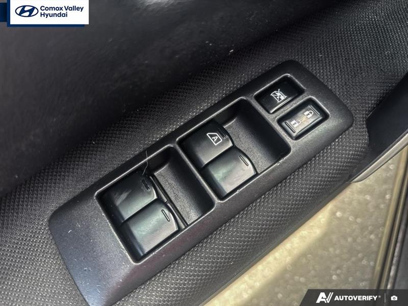 nissan Rogue 2011 - 25