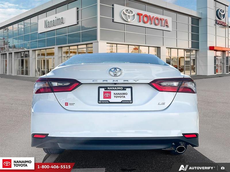 toyota Camry 2022 - 5