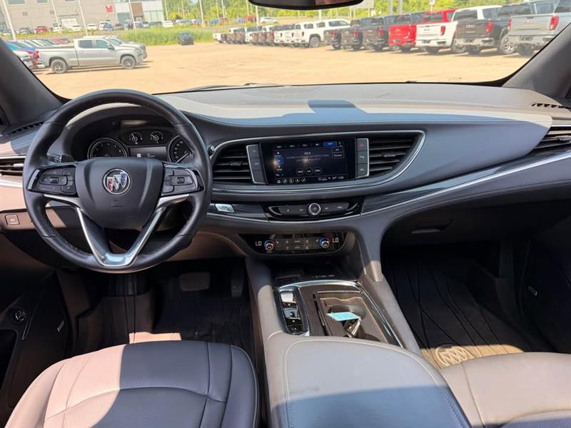 buick Enclave 2024 - 11