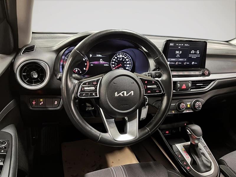 kia Forte 2023 - 10