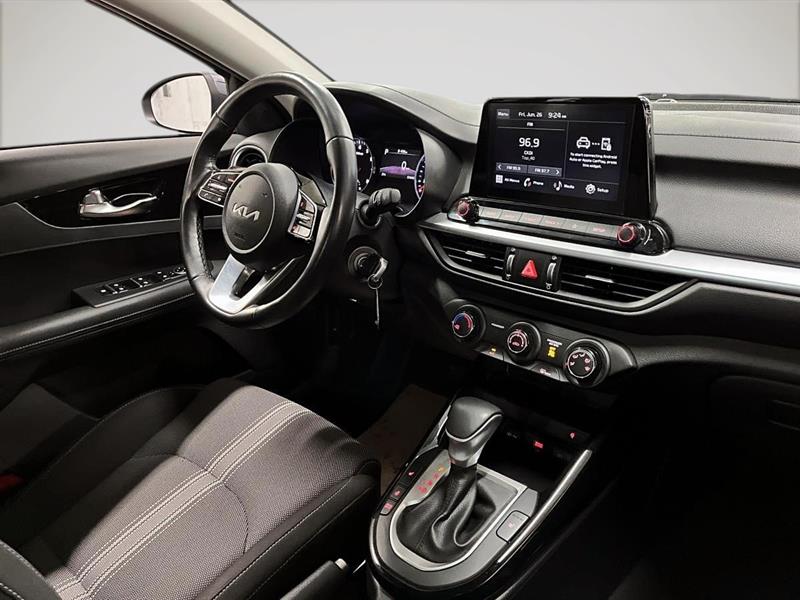 kia Forte 2023 - 19