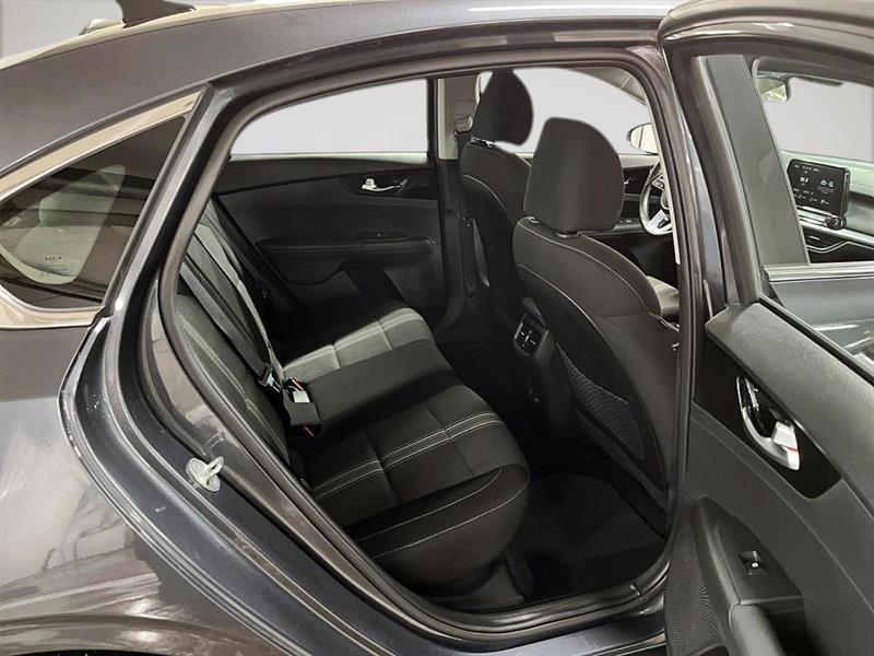 kia Forte 2023 - 20