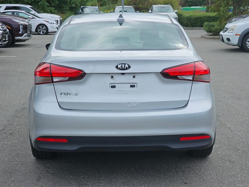 kia Forte 2018 - 6