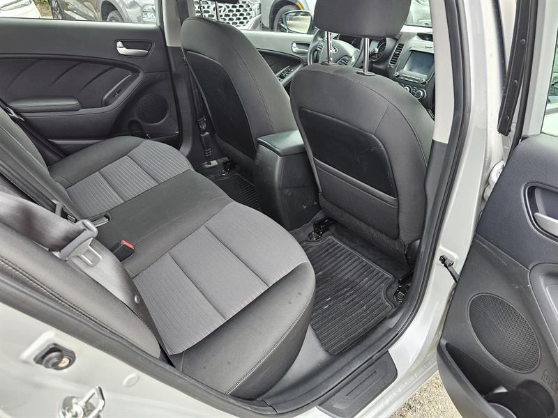 kia Forte 2018 - 10