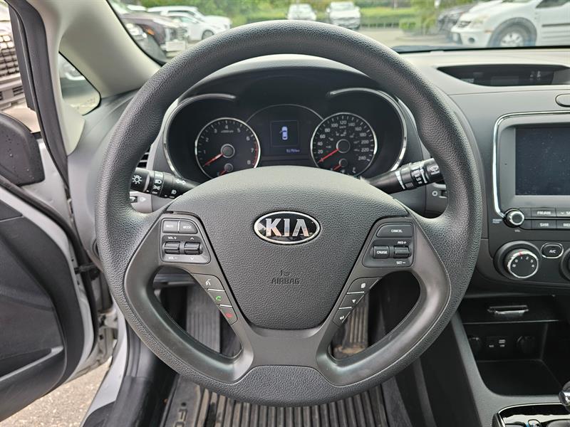 kia Forte 2018 - 12