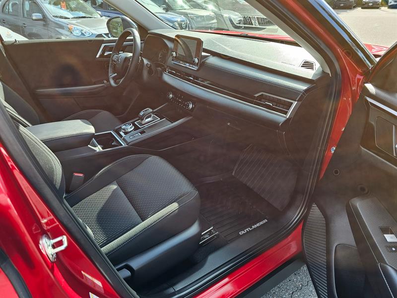 mitsubishi Outlander 2022 - 14