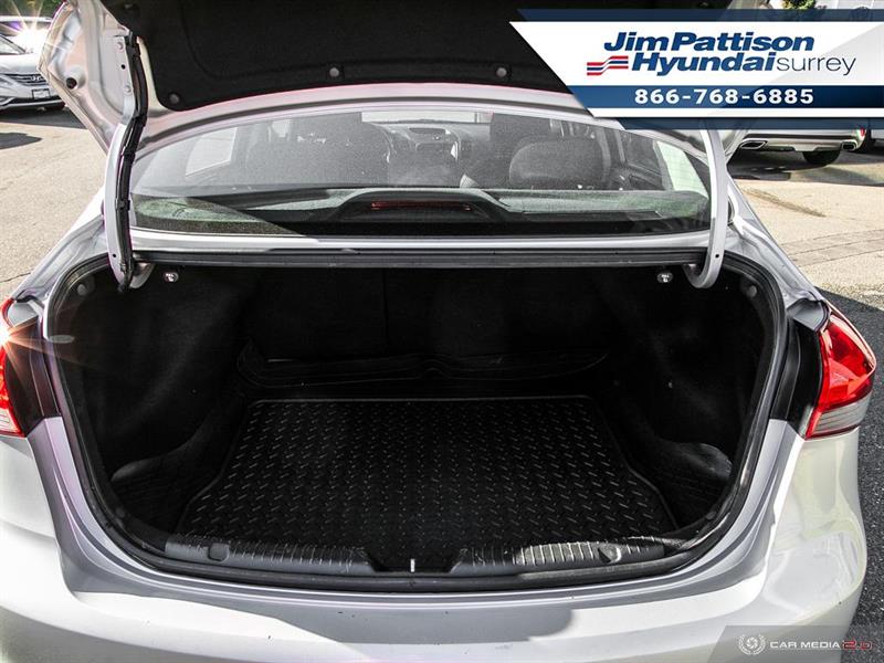 kia Forte 2017 - 11