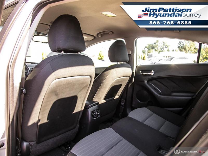 kia Forte 2017 - 24