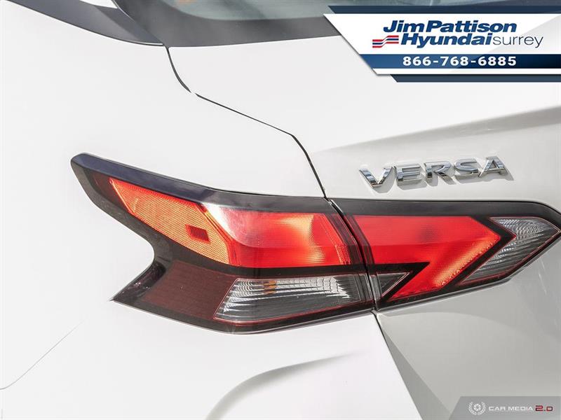 nissan Versa 2021 - 12