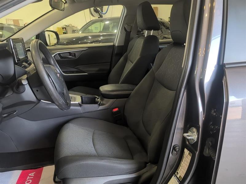 toyota RAV4 2022 - 8