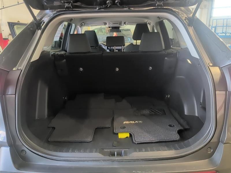 toyota RAV4 2022 - 16