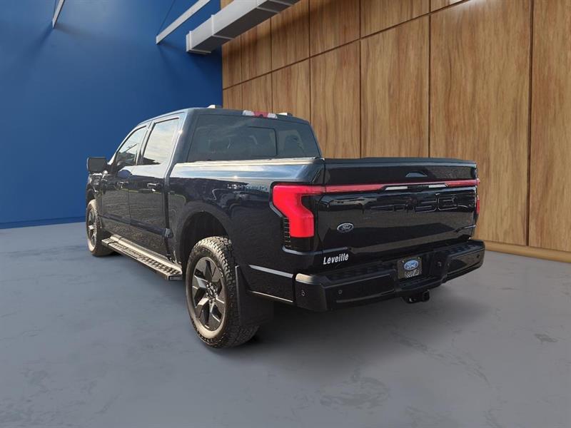 ford F-150 Lightning 2023 - 12