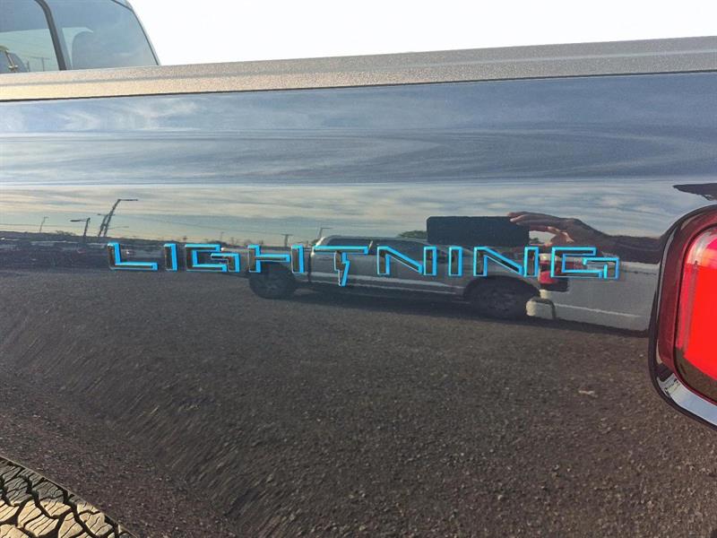 ford F-150 Lightning 2023 - 15