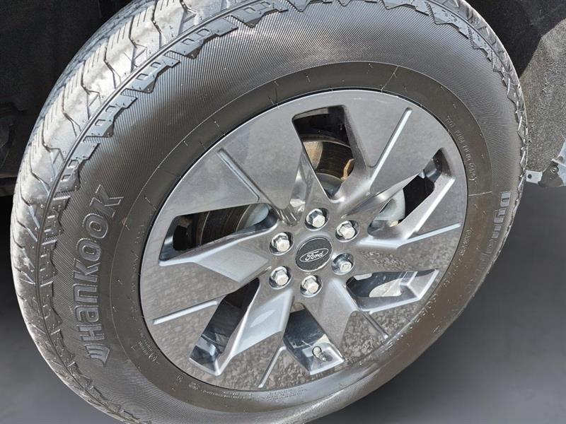 ford F-150 Lightning 2023 - 13