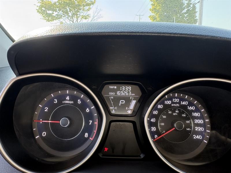 hyundai Elantra 2011 - 12