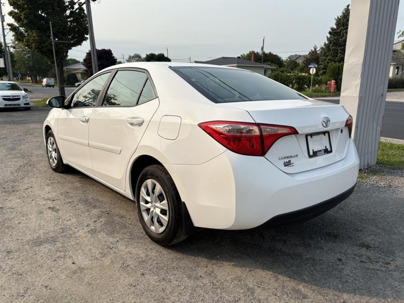 toyota Corolla 2017 - 3