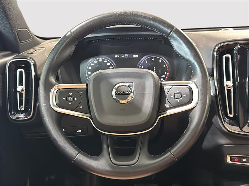 volvo XC40 2020 - 32