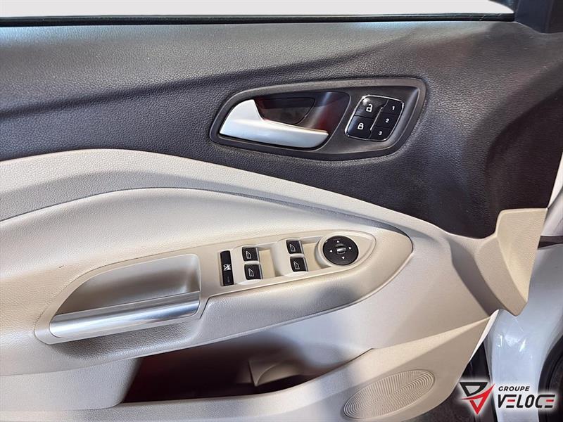 ford Escape 2015 - 10