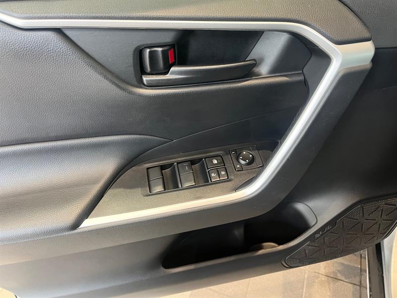 toyota RAV4 2022 - 11