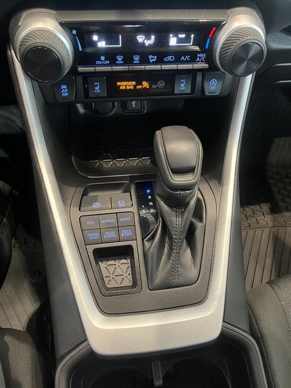 toyota RAV4 2022 - 16