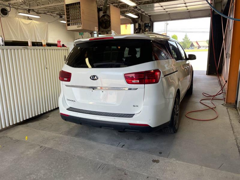kia Sedona 2020 - 9