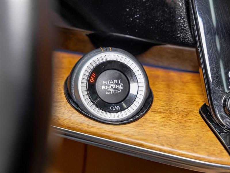 jeep Grand Wagoneer 2022 - 29