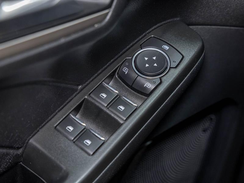 ford Escape 2021 - 24