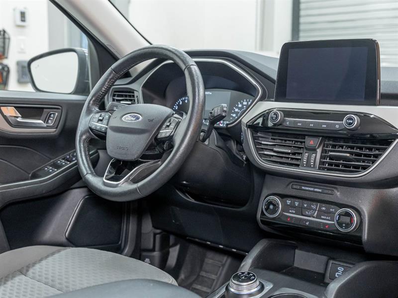 ford Escape 2021 - 26