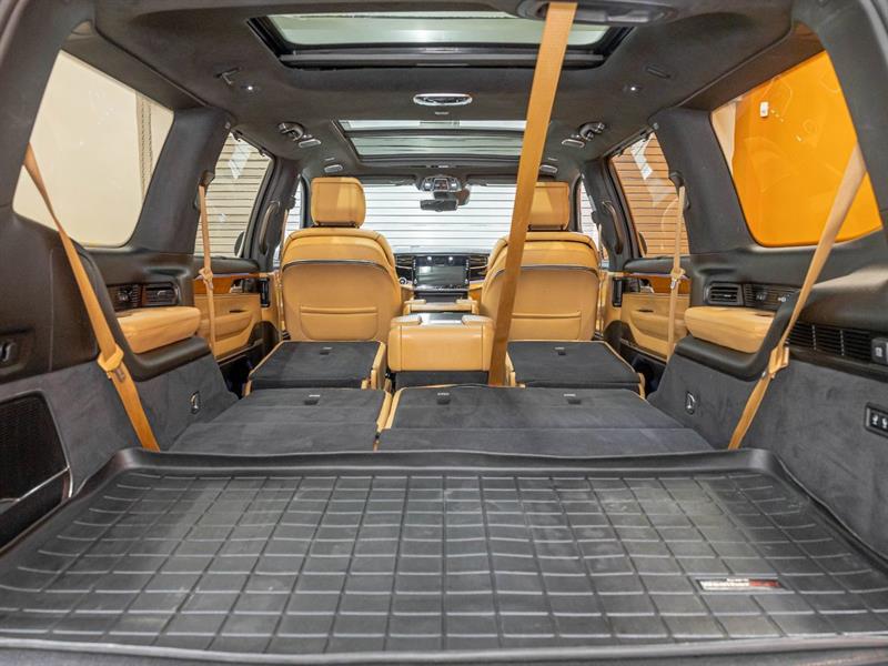 jeep Grand Wagoneer 2022 - 36