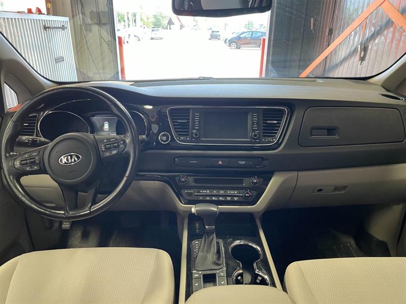 kia Sedona 2020 - 12