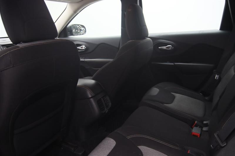 jeep Cherokee 2015 - 8
