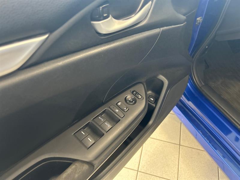 honda Civic Sedan 2019 - 17