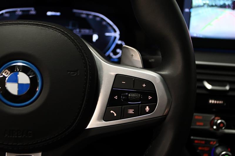 bmw 5 Series 2023 - 25